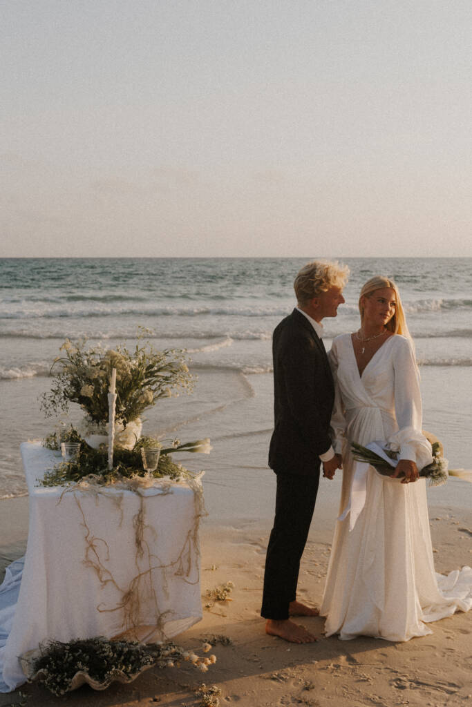 Naples Wedding and Engagement Photograpehr